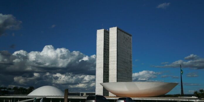 camara-dos-deputados-podera-ter-bancada-crista camara-dos-deputados-podera-ter-bancada-crista