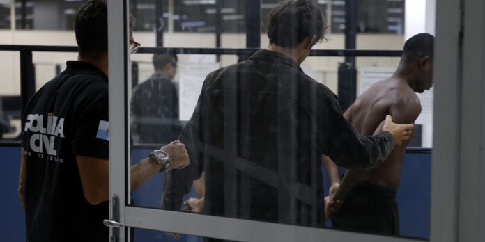 megaoperacao-no-rio-cumpriu-20-dos-100-mandados-de-prisao-pretendidos megaoperacao-no-rio-cumpriu-20-dos-100-mandados-de-prisao-pretendidos