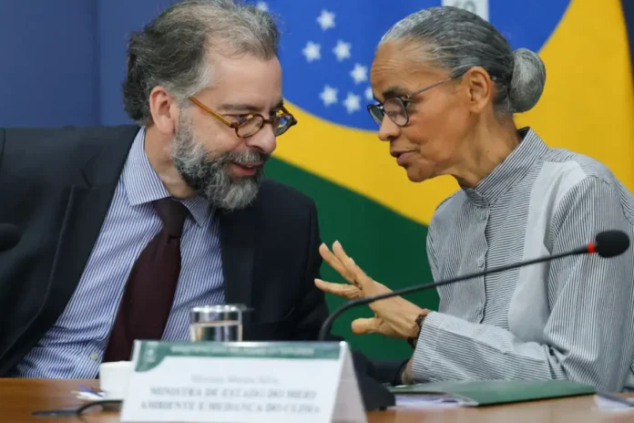 lula-vai-priorizar-tfff-e-transicao-energetica-na-cupula-de-lideres-da-cop30