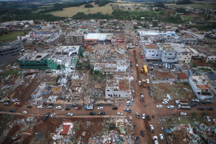 tornado-que-atingiu-cidade-no-parana-pode-ser-um-dos-mais-fortes-ja-registrados