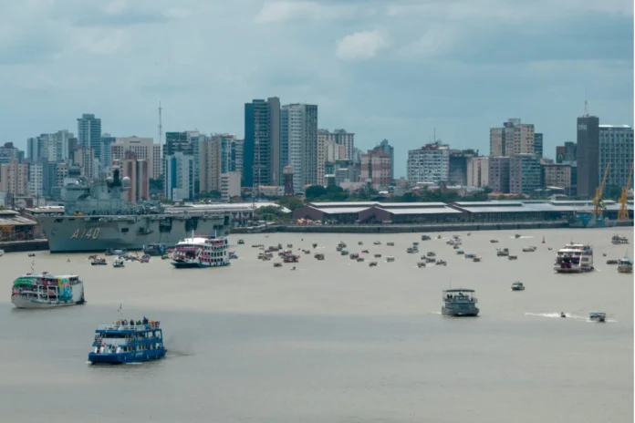 cupula-dos-povos-comeca-na-cop30-com-barqueata-por-justica-climatica