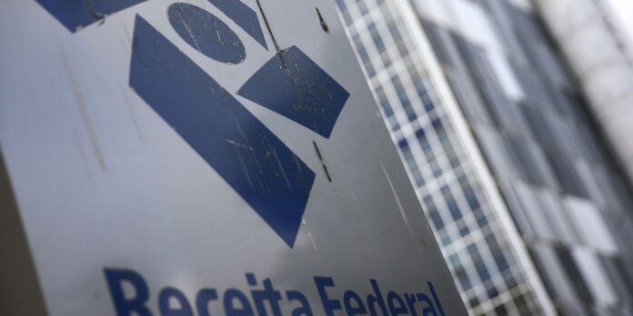 receita-alerta-para-falsas-cobrancas-com-nome-e-cpf-do-contribuinte