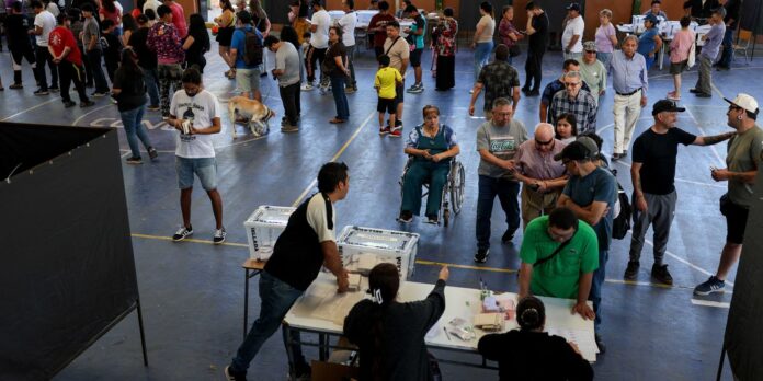 chile-vai-as-urnas-neste-domingo-para-eleger-presidente-no-2o-turno