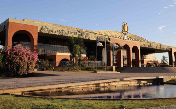 governador-nomeia-novos-secretarios-e-presidentes;-veja-nomes