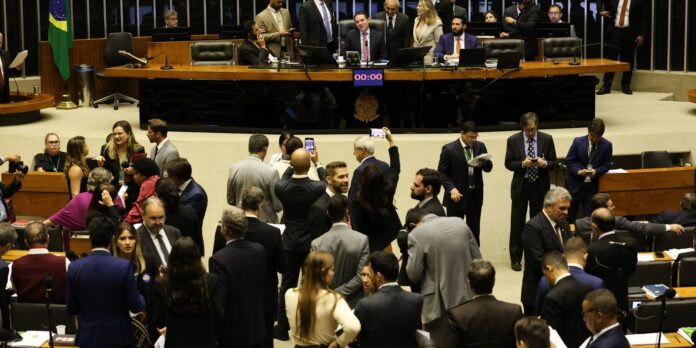 camara-aprova-reducao-de-beneficios-fiscais;-projeto-vai-ao-senado