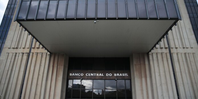 master:-tribunal-analisa-recurso-do-banco-central-sobre-inspecao master:-tribunal-analisa-recurso-do-banco-central-sobre-inspecao