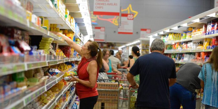 cesta-basica-fica-mais-cara-em-17-capitais-em-dezembro cesta-basica-fica-mais-cara-em-17-capitais-em-dezembro