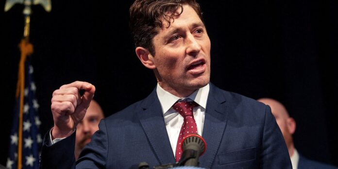 prefeito-de-minneapolis-anuncia-saida-de-agentes-do-ice-da-cidade