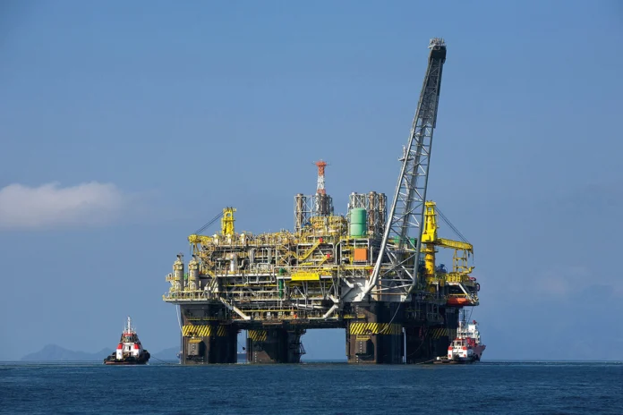 producao-de-petroleo-e-gas-fossil-no-brasil-bate-recorde-em-2025
