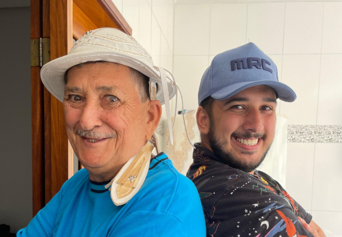 influenciador-diz-que-pai-teve-melhora-apos-receber-uncao-de-padre-na-uti:-‘orem,-por-favor’