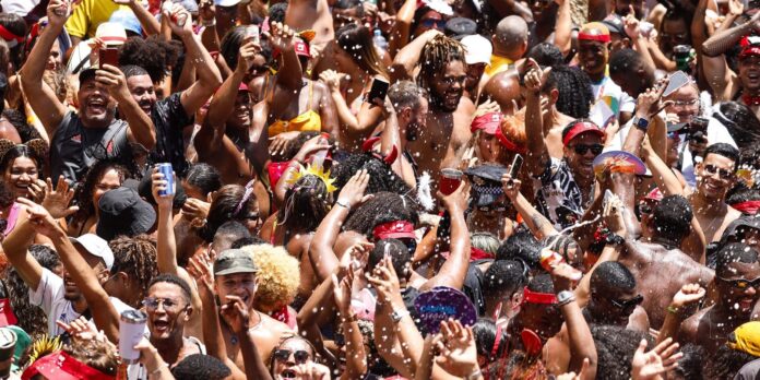 rio-espera-receber-8-milhoes-de-folioes-para-o-carnaval rio-espera-receber-8-milhoes-de-folioes-para-o-carnaval