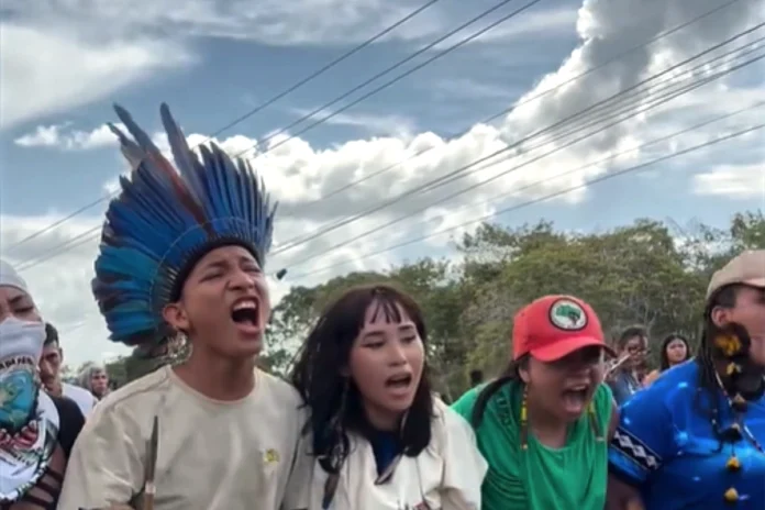 governo-suspende-dragagem-do-tapajos,-mas-indigenas-mantem-protesto