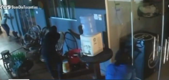 video-mostra-criminosos-invadindo-chacara-antes-de-matar-hospede;-assista