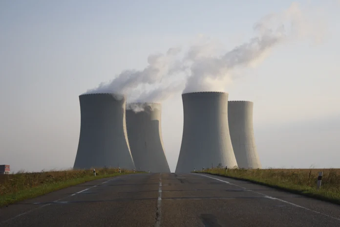 brasil-adere-a-acordo-para-triplicar-energia-nuclear-ate-2050