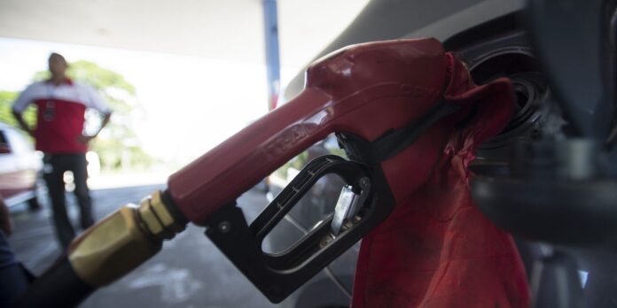 lula-zera-imposto-e-subsidia-diesel-para-conter-alta-do-petroleo