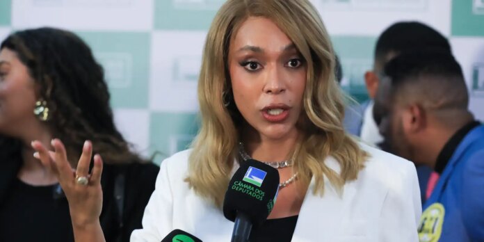 camara:-comissao-de-direitos-da-mulher-elege-primeira-presidente-trans