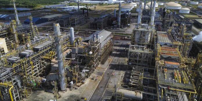 petrobras-reajusta-preco-do-diesel-em-r$-0,38-por-litro