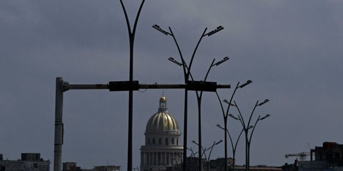cuba-completa-3-meses-sem-receber-combustivel-por-bloqueio-dos-eua