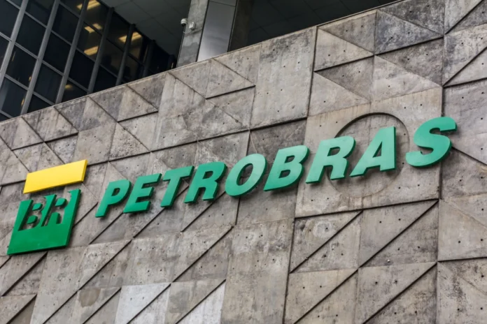 bloqueio-de-navio-faz-petrobras-suspender-leiloes-de-diesel-e-gasolina