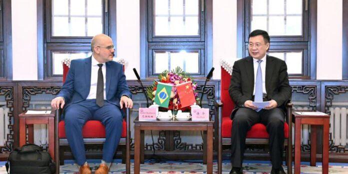 presidente-da-ebc-fecha-parcerias-em-visita-institucional-a-china presidente-da-ebc-fecha-parcerias-em-visita-institucional-a-china