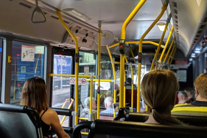 racionamento-de-combustivel-e-onibus-gratuitos:-a-reacao-dos-paises-ao-choque-do-petroleo