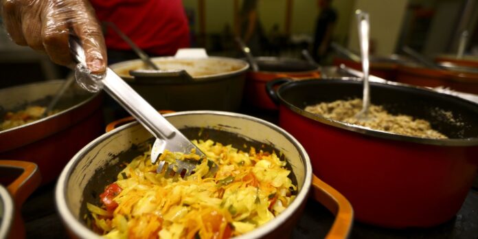 preco-medio-do-self-service-por-quilo-chega-a-r$-86,86-em-sao-paulo