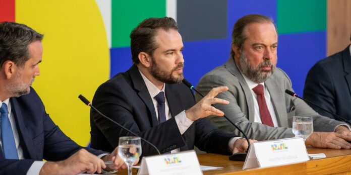 governo-eleva-imposto-do-cigarro-para-bancar-querosene-e-biodiesel