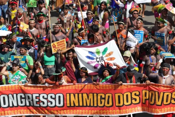 atl-2026:-em-marcha,-indigenas-denunciam-violencia-e-criticam-o-congresso