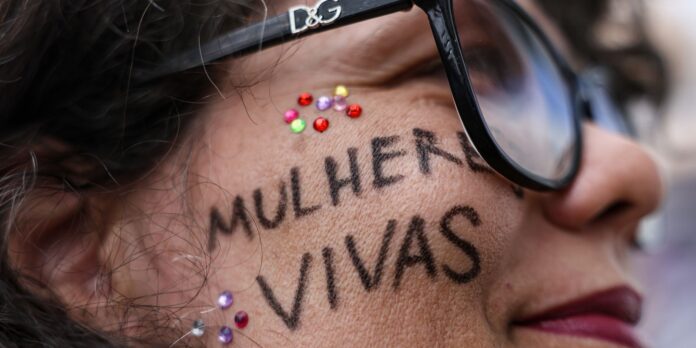 publicadas-leis-que-ampliam-combate-a-violencia-contra-as-mulheres publicadas-leis-que-ampliam-combate-a-violencia-contra-as-mulheres