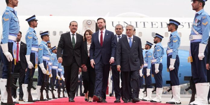 sem-acordo-de-paz-entre-eua-e-ira,-trump-promete-fechar-ormuz