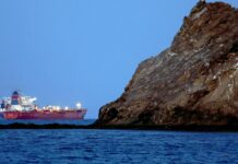 Iranianos ameaçam bloquear comércio marítimo após cerco naval dos EUA iranianos-ameacam-bloquear-comercio-maritimo-apos-cerco-naval-dos-eua