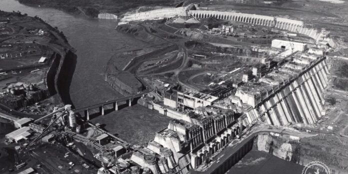 como-a-ditadura-militar-criou-um-imperio-do-ensino-privado