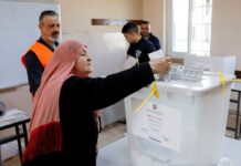 Palestinos vão às urnas em eleições municipais palestinos-vao-as-urnas-em-eleicoes-municipais