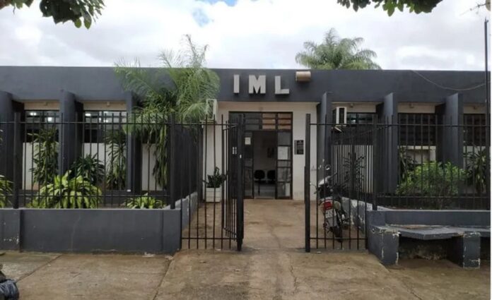 corpo-e-encontrado-apos-vizinho-ver-urubus-sobrevoando-area-rural,-diz-policia