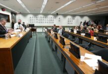 Conselho de Ética adia análise contra deputados golpistas conselho-de-etica-adia-analise-contra-deputados-golpistas