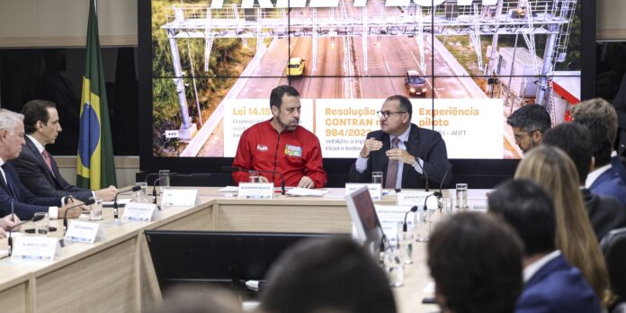 governo-suspende-3,4-milhoes-de-multas-por-nao-pagar-pedagio