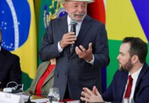 Lula anuncia novo Desenrola para quem ganha até R$ 8,1 mil lula-anuncia-novo-desenrola-para-quem-ganha-ate-r$-8,1-mil