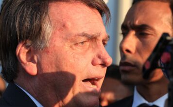 Bolsonaro tem alta hospitalar após passar por cirurgia no ombro bolsonaro-tem-alta-hospitalar-apos-passar-por-cirurgia-no-ombro