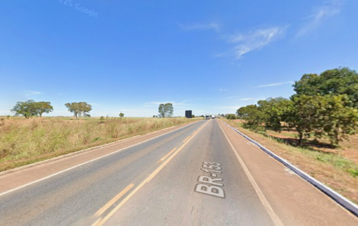 mulher-morre-apos-cair-de-moto-e-ser-atropelada-na-br-153-no-tocantins