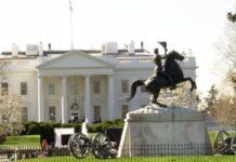 Lula chega à Casa Branca para encontro com Trump lula-chega-a-casa-branca-para-encontro-com-trump