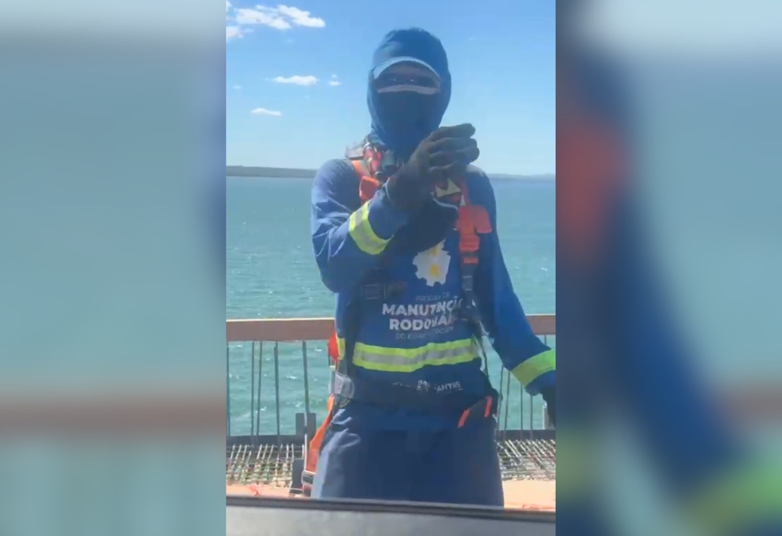 trabalhador-viraliza-com-‘passinho-do-jamal’-em-obra-de-ponte-no-to;-video trabalhador-viraliza-com-‘passinho-do-jamal’-em-obra-de-ponte-no-to;-video