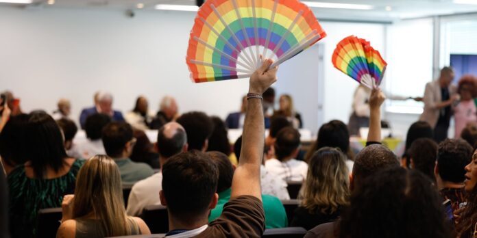 governo-diz-que-vai-acertar-salarios-do-programa-rio-sem-lgbtifobia