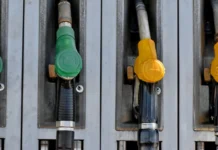 Brasil aumenta adição de etanol na gasolina para reduzir importações brasil-aumenta-adicao-de-etanol-na-gasolina-para-reduzir-importacoes