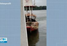Balsas batem durante travessia no Rio Araguaia na divisa entre Pará e Tocantins balsas-batem-durante-travessia-no-rio-araguaia-na-divisa-entre-para-e-tocantins
