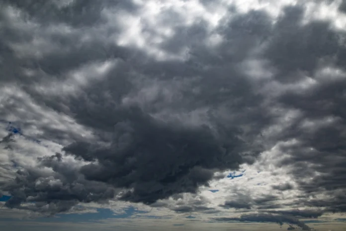 rs-sofre-com-temporais-e-ventos-fortes,-e-alerta-para-mais-tempestades-continua rs-sofre-com-temporais-e-ventos-fortes,-e-alerta-para-mais-tempestades-continua
