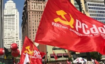 PCdoB oficializa apoio à candidatura de Lula pcdob-oficializa-apoio-a-candidatura-de-lula