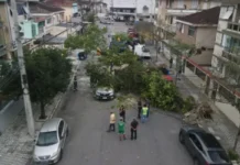 Ventania deixa rastro de destruição e mortes no Rio e em SP ventania-deixa-rastro-de-destruicao-e-mortes-no-rio-e-em-sp
