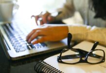 Mulheres são maioria no setor de seguros, mas minoria na liderança mulheres-sao-maioria-no-setor-de-seguros,-mas-minoria-na-lideranca