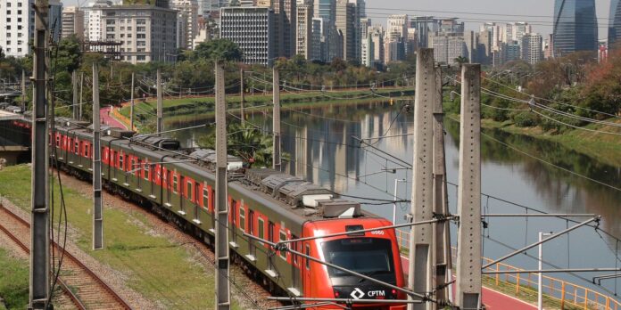 greve-de-trens-em-sp-causa-congestionamento-de-mais-de-2-mil-km greve-de-trens-em-sp-causa-congestionamento-de-mais-de-2-mil-km