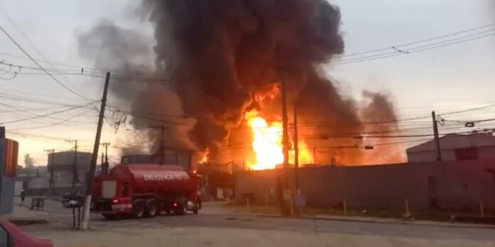 prefeitura-interdita-entorno-de-fabrica-atingida-por-incendio-em-sp prefeitura-interdita-entorno-de-fabrica-atingida-por-incendio-em-sp